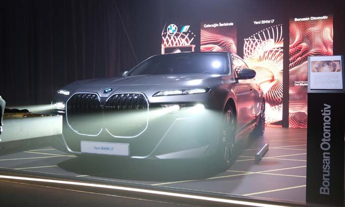 BMW’nin amiral gemisi Yeni BMW 7 Serisi Sedan