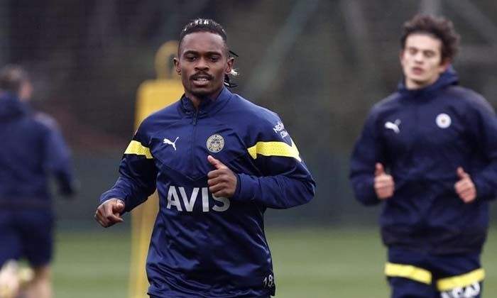 Fenerbahçe hazırlıklarına devam etti