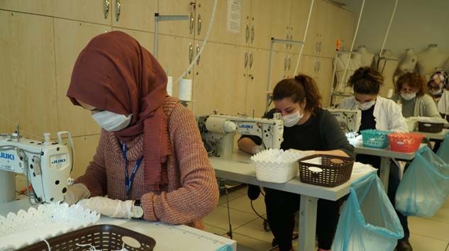 İBB’den İstanbullular için maske üretimi