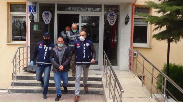 Üç kişiyi öldürüp polise teslim oldu