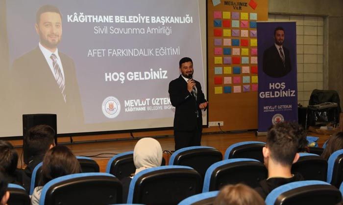 Kâğıthane Belediyesi ilçedeki ortaokul ve liselerde afet farkındalık eğitimleri düzenliyor