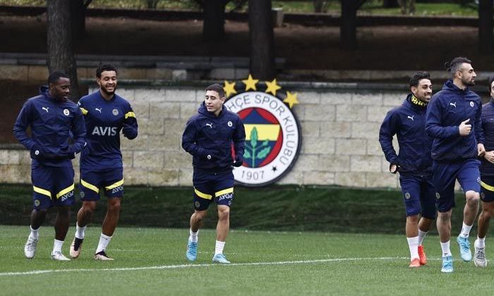 Fenerbahçe İstanbulspor maçı ne zaman hangi gün saat kaçta hangi kanal canlı yayınlıyor?
