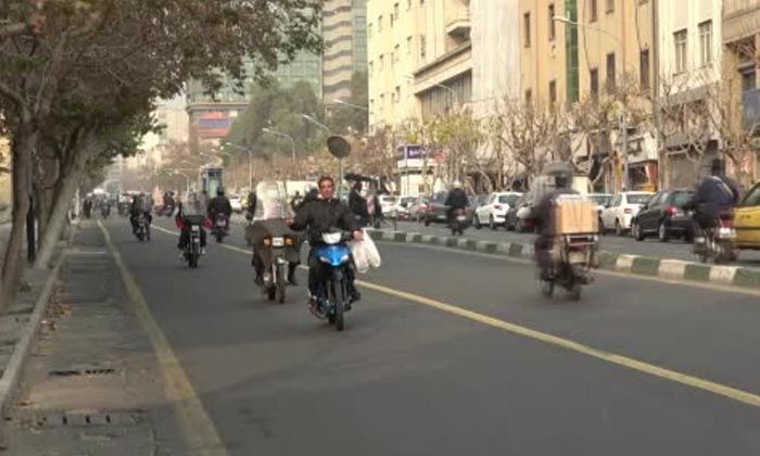 Tahran’da hava kirliliği nedeniyle eğitime 3 gün daha ara verildi