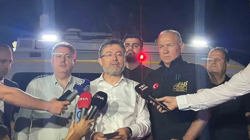 Bakan Yumaklı: “Tehdit altında olan herhangi bir yerleşim merkezi yok”