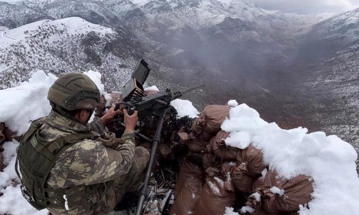 Mehmetçik’ten eksi 25’te vatan nöbeti