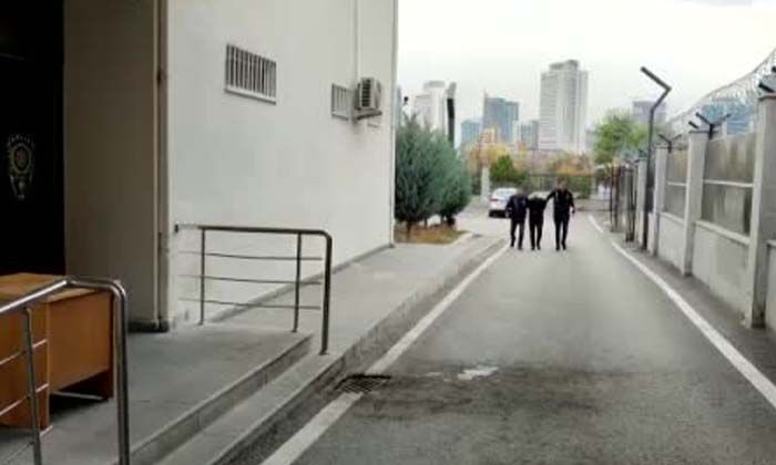 İzmir merkezli 12 ilde FETÖ operasyonu: 30 gözaltı kararı