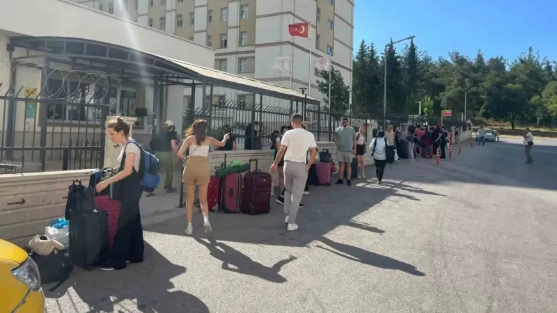 Bursa’daki yangın devam ediyor: Uludağ Üniversitesi’ndeki yurtlar boşaltılıyor