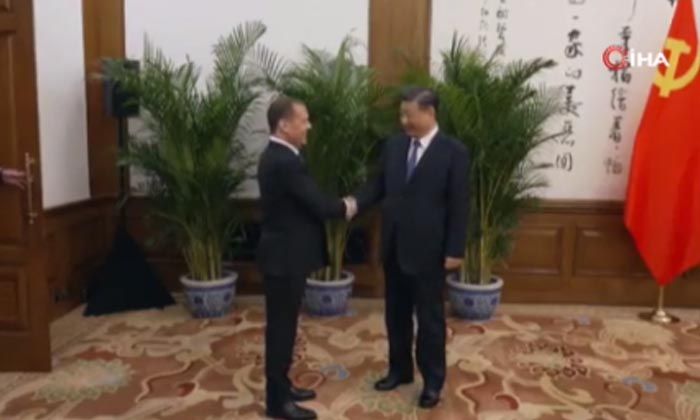 Eski Rusya Başbakanı Medvedev’den Çin ziyareti
