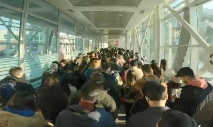 Sarp Sınır Kapısı’nda yılsonu yoğunluğu