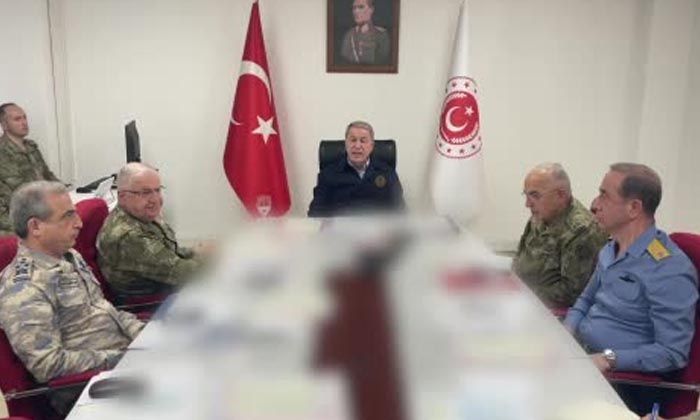 Bakan Akar’dan Suriye sınır hattında önemli toplantı