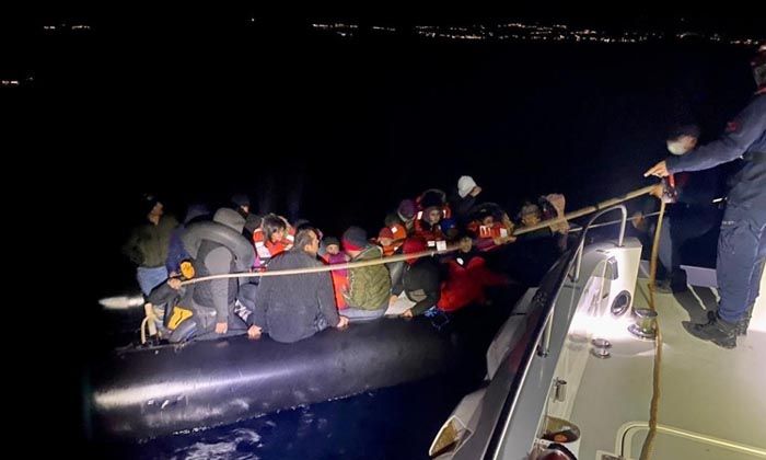 Yunanistan’ın ölüme ittiği 182 düzensiz göçmen kurtarıldı