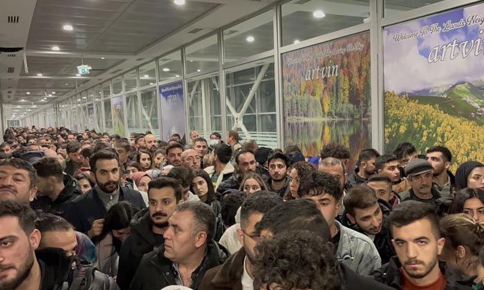 Batum’a ‘telefon kayıt’ turizmi