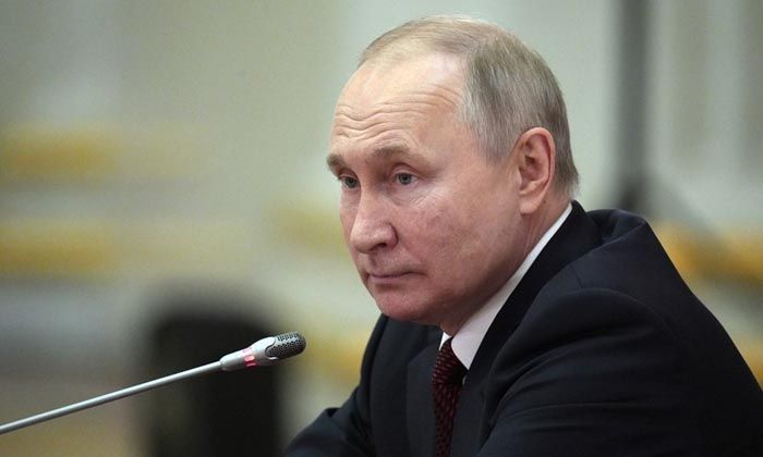 Putin, tavan fiyat uygulayan ülkelere petrol satışını yasakladı