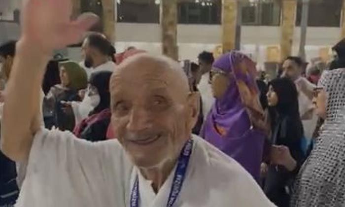 Afyonkarahisarlı Mevlüt Bekar umre yaparken hayatını kaybetti