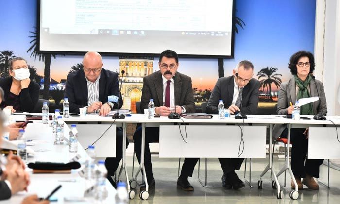 İzmir’de toplu taşımada tam ücret 8,78 TL oldu