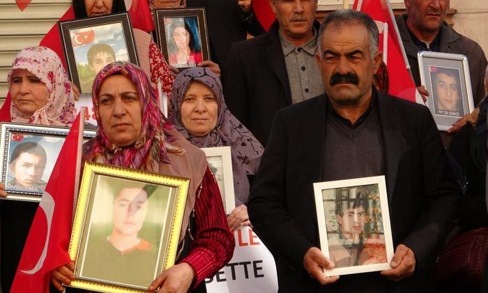 HDP önünde nöbet tutan ailelerin sayısı artıyor