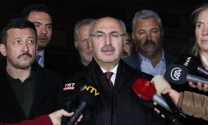 Vincin arka ağırlığı, işçi yatakhanesi olarak kullanılan konteynere düşmüş