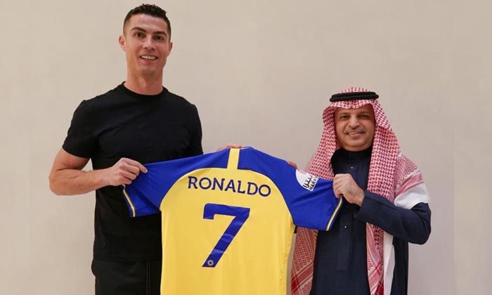 Cristiano Ronaldo resmen Al Nassr’a imza attı