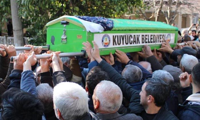 Aydın’da patlamada hayatını kaybeden Emine Düztepe ve İrem Düztepe defnedildi