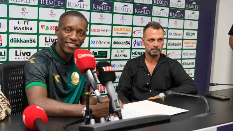 Sakaryaspor Max Gradel’i renklerine kattı