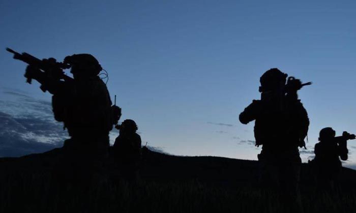 Taciz ateşi açan 10 PKK /YPG’li terörist etkisiz hale getirildi