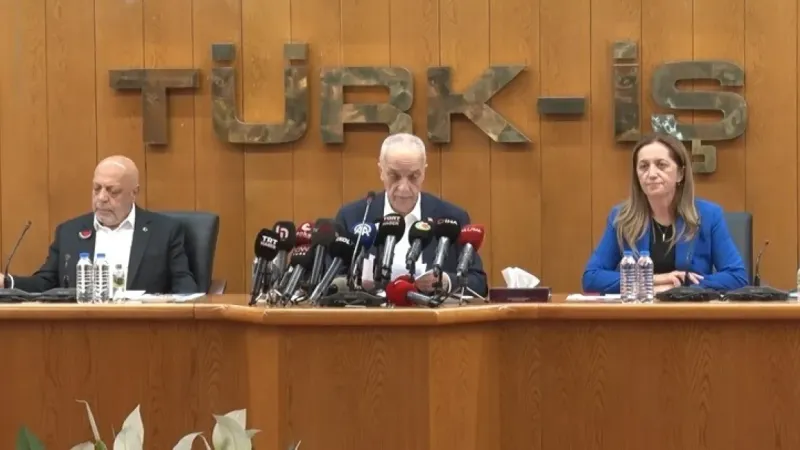 TÜRK-İŞ, HAK-İŞ ve DİSK’ten ortak basın toplantısı: “Temmuz ayından itibaren asgari ücrete zam yapılmalı”