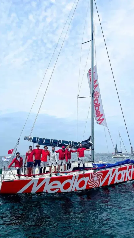 MediaMarkt Türkiye yelken takımı 2024 yılında 257 deniz mili mesafe kat etti MediaMarkt Türkiye yelken takımı 2024 yılında 257 deniz mili mesafe kat etti