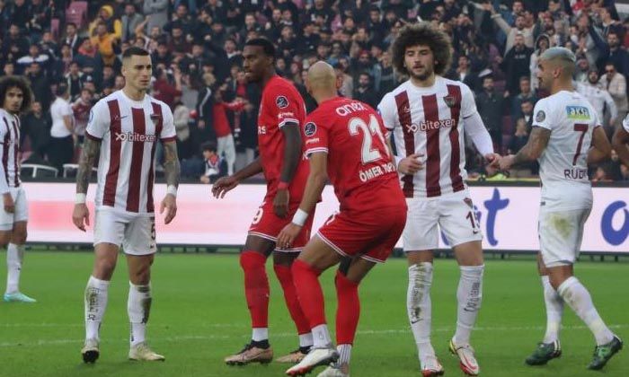 Hatayspor ve Antalyaspor puanları paylaştı