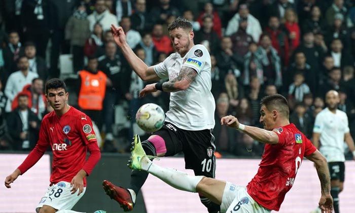 Beşiktaş golcüleriyle kazandı