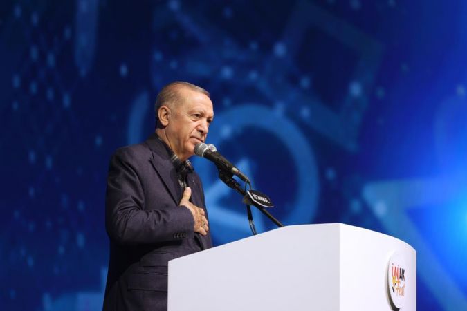 Cumhurbaşkanı Erdoğan: Gençlerimizle aramıza girmeye çalışanlara izin vermeyeceğiz