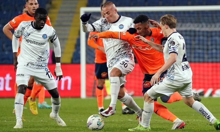 Başakşehir’in zirve takibi sürüyor: 2-1
