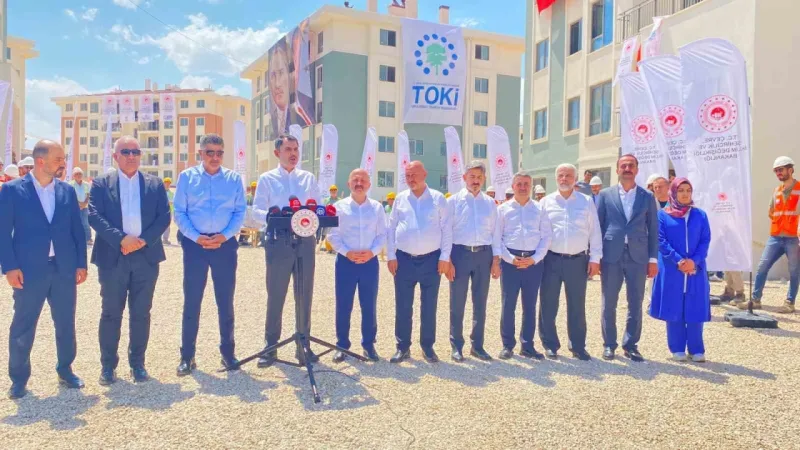 Bakan Kurum: “Her ay 25-30 bin konut teslim edeceğiz”