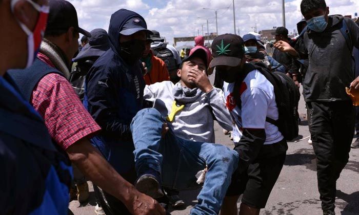 Peru’daki hükümet karşıtı protestolarda 17 can kaybı daha