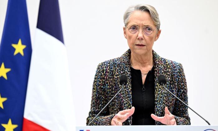 Fransa’da emeklilik yaşı 62’den 64’e çıkarılması hedefleniyor