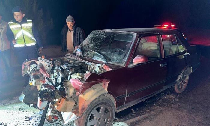 Taziyeden dönerken kazaya karıştılar: 1 ölü, 1 yaralı