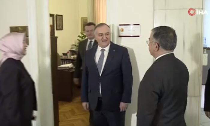 AK Parti, ‘başörtüsü düzenlemesi’ için MHP’yi ziyaret etti