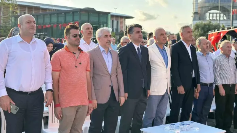 Ümraniye’de 15 Temmuz şehit ve gazileri için anma programı düzenledi