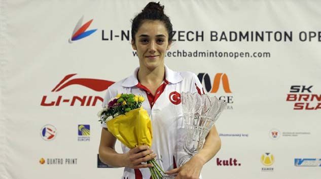 Milli sporcular evlere konuk oluyor