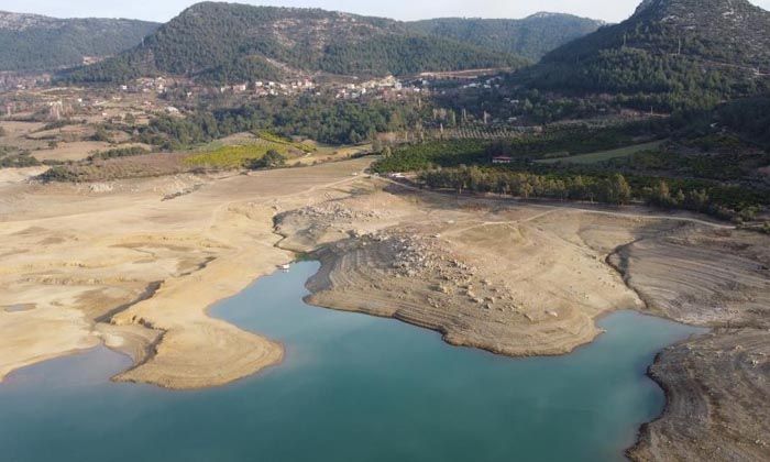 Kuraklık tehlikesi: Adana Kozan Barajında su seviyesi yüzde 27’ye düştü