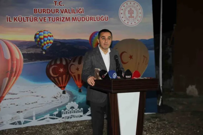 Salda Gölü’nde sıcak hava balonuyla ilk uçuş Salda Gölü’nde sıcak hava balonuyla ilk uçuş