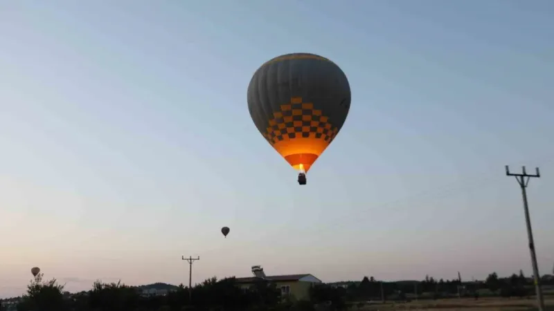 Salda Gölü’nde sıcak hava balonuyla ilk uçuş Salda Gölü’nde sıcak hava balonuyla ilk uçuş