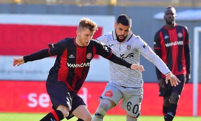 Başakşehir penaltılarla çeyrek finalde