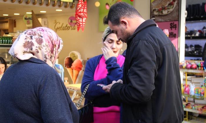 Kayınvalide ve gelinin kuyumcudaki dalgınlığı 40 bin liraya mal oldu