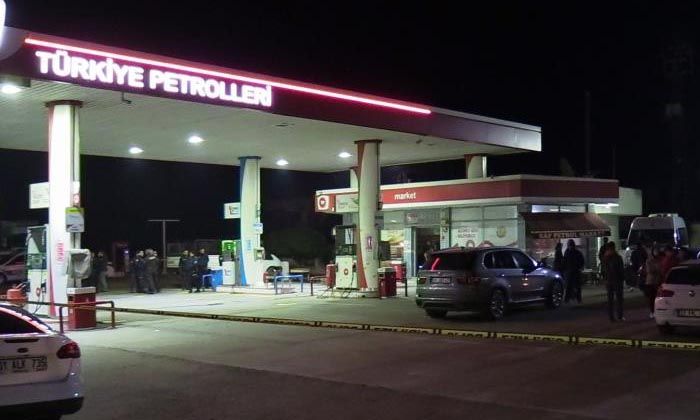 Akaryakıt istasyonuna uzun namlulu silahla saldırı