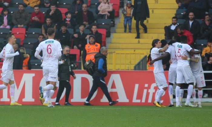 Sivasspor yine deplasmanda kazandı
