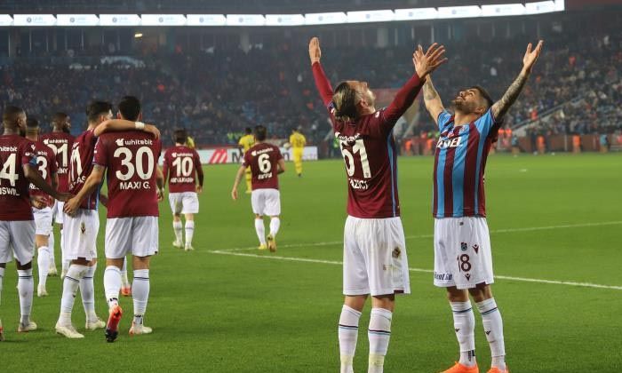 Trabzonpor, İstanbulspor karşısında farka koştu