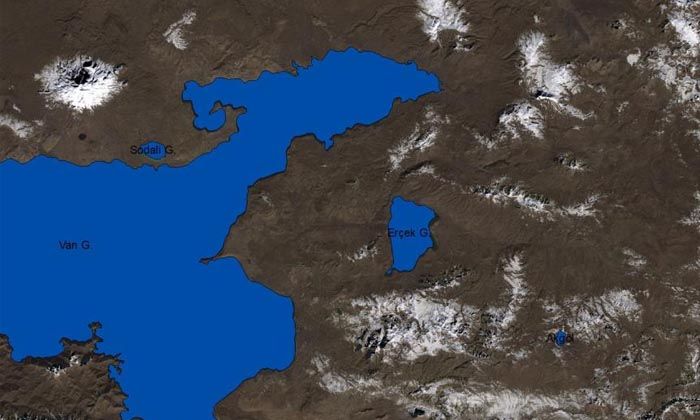 Van Gölü’nde korkutan kareler uydudan geldi