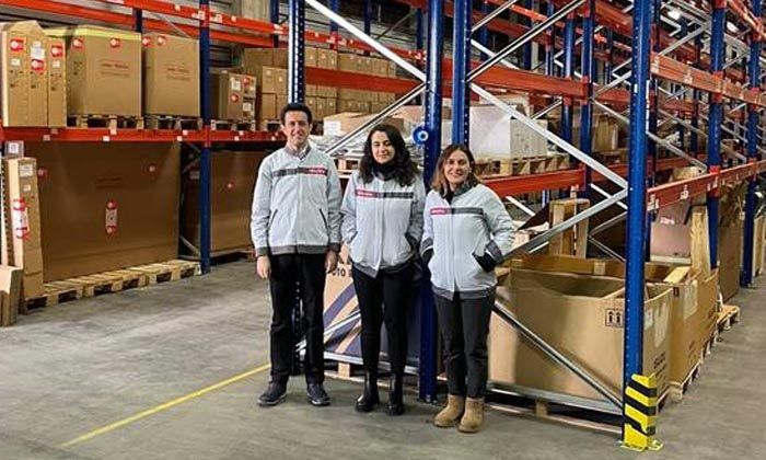 Dünyada da büyüme hedefiyle yola çıkan Anadolu Isuzu Avrupa lojistik merkezini Stuttgart’ta açtı