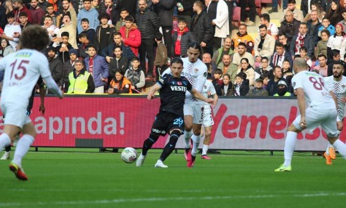 Trabzonspor, Hatay deplasmanında 5 dakikada iki gol yedi