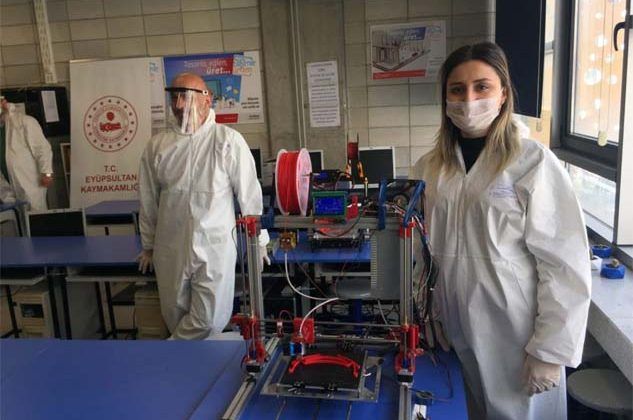 Eyüpsultanlı öğretmenlerden sağlık çalışanlarına destek